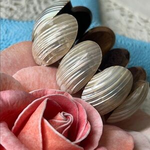 🖤Vintage Handcrafted Shell & Wood Cabochon Bracelet